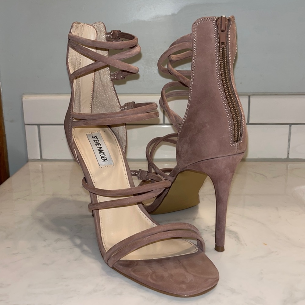 Steve Madden Tito heels. Size 10. Blush Nubuck colored.